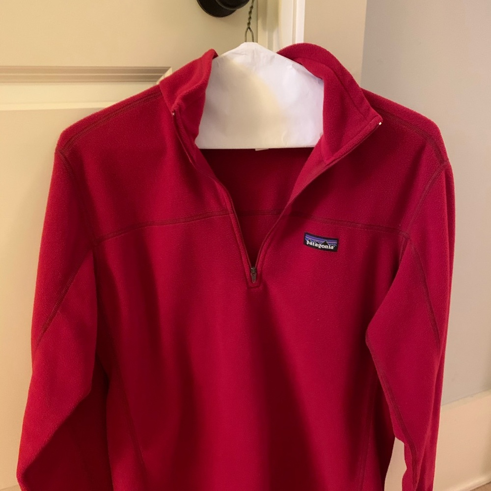 Red Patagonia Pullover